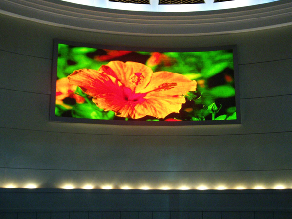 LED顯示屏產業市場現狀及開展趨向剖析